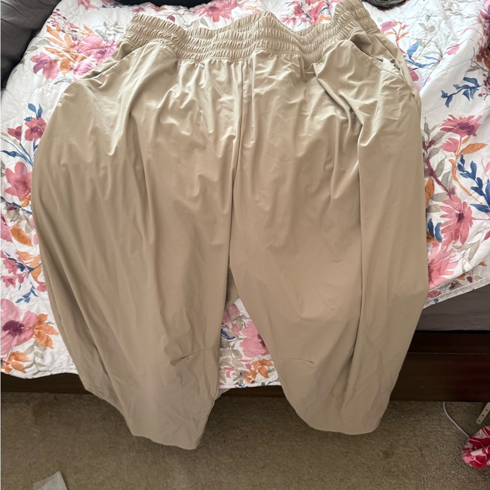 Old Navy Women's Wide Leg Pants - Tan